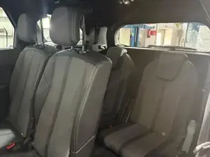 Peugeot 5008 Bild 12