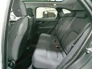 Jaguar F-Pace Bild 10