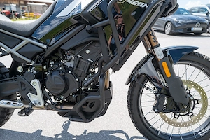 CFMoto 450 MT Bild 10