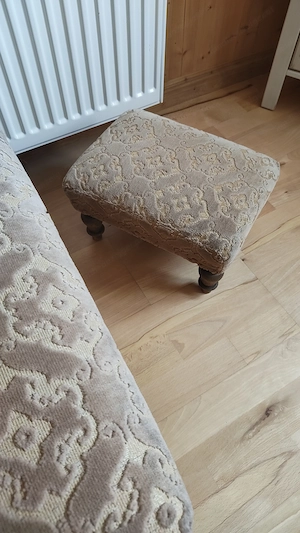 Ohrensessel mit Schemel Bild 3
