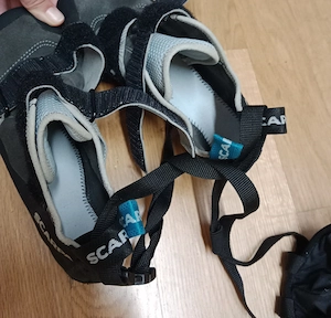 Scarpa Kletterschuhe + Black Diamond Chalk Bag + Chalk Ball (alles neu unbenutzt) Klettern Bouldern Bild 3