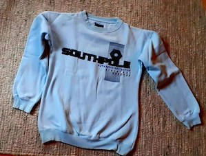  Flotter bestickter Pulli 