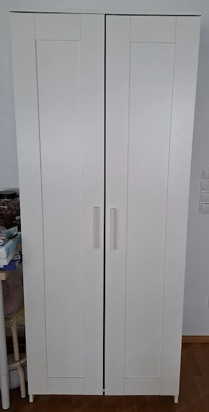 Kleiderschrank  Bild 2