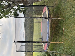 Trampolin zu verschenken