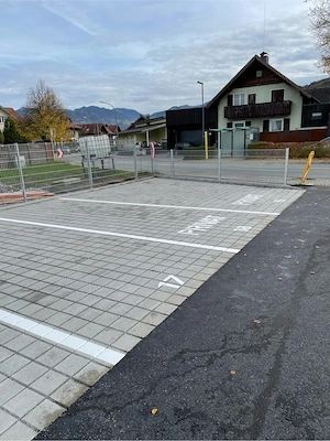 Parkplätze für Pkw und Wohnmobile Bild 4