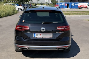 VW Passat Alltrack 2.0 TDI 4MOTION DSG | 190 PS | Leder | ACC | AHK | sehr gepflegt Bild 5