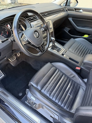 VW Passat Alltrack 2.0 TDI 4MOTION DSG | 190 PS | Leder | ACC | AHK | sehr gepflegt Bild 9