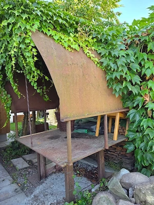 Metallkonstruktion   Untergestell für Lehmbackofen Bild 3