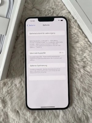 iphone 16 plus in weiß Bild 3