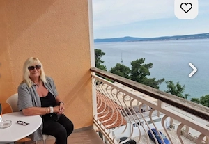 Fesche Wienerin ,64Jahre ,NR sucht treuen Partner aus Wien