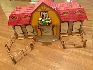 Playmobil Pferdestall