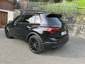 VW Tiguan R-Line 4-motion DSG Black Style Bild 2