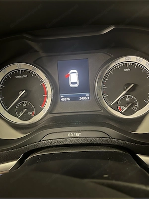 Skoda Karoq 1.0 TSI Style Bild 8