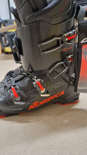 Ski-Schuhe  Bild 2