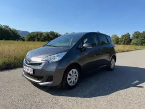 Toyota Verso S 1,4 D-4D90 Active Kombi   Family Van (2015) - Frisch Vorgeführt 