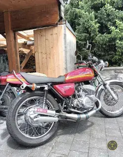 Oldtimer Kawasaki KH500 Bild 2