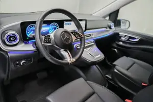 Mercedes-Benz EQV 300 AVANTGARDE Lang SpurH Luft ACC Navi Bild 5