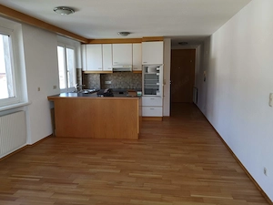 Zentrale 2-geschossige Wohnung zu vermieten Bild 10