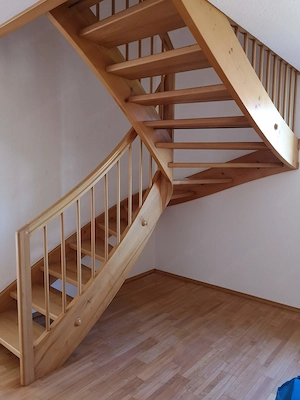 Zentrale 2-geschossige Wohnung zu vermieten Bild 7