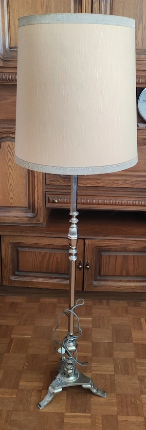 Stehlampe Vintage Preis verhandelbar 