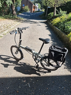 Klapprad,wie neu.die tasche ist auch in guten zustand. Bild 2