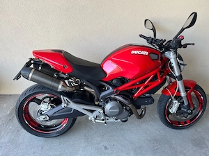 Ducati Monster 696 Bild 4