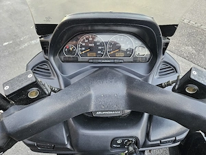 Suzuki 400 Burgman Bild 4