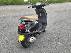 Vespa LX 50, EZL: 2010 Bild 3