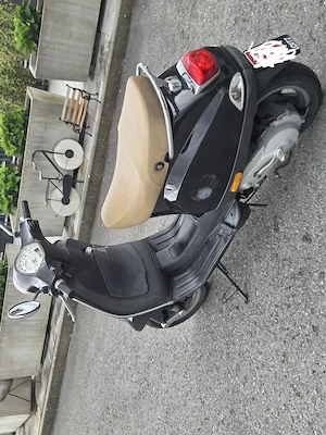 Vespa LX 50, EZL: 2010 Bild 4