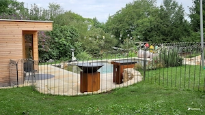 Steckzaun metal, roh. 125cm hoch, 65m lang, 2 Türen. Bild 2