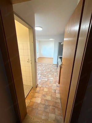 3-Zimmer-Wohnung mit Balkon und Bergblick ab sofort zu vermieten Bild 3