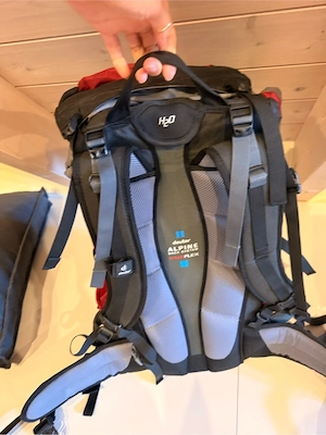 Deuter unisex Rucksack weinrot schwarz grau Bild 4