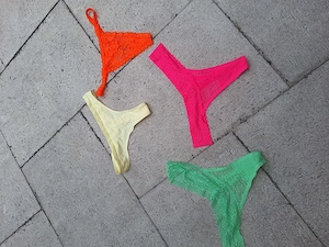 Geiles feuchtes Dufthöschen  Bild 2