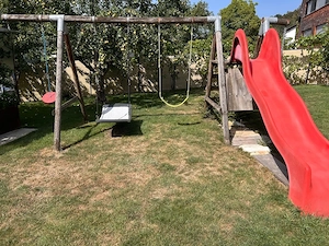 Spielturm mit Schaukel und Rutschbahn von Horner Holz Bild 2
