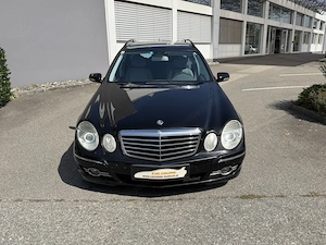 Mercedes Benz E 220 T Classic CDI Bild 2