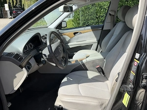 Mercedes Benz E 220 T Classic CDI Bild 10