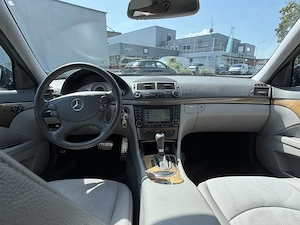 Mercedes Benz E 220 T Classic CDI Bild 9