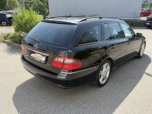 Mercedes Benz E 220 T Classic CDI Bild 4