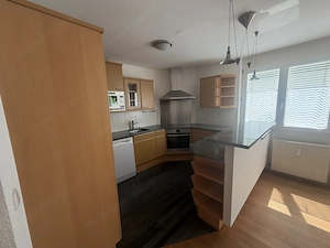 Stadtnahe 4-Zimmerwohnung zum Vermieten! Bild 3