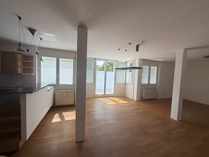Stadtnahe 4-Zimmerwohnung zum Vermieten! Bild 4