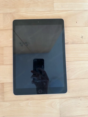 Ipad 8. Generation 32GB Bild 3