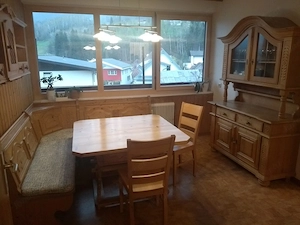Frastanz: teilsanierte, ruhig und zentral gelegene 3,5Zimmer WHG mit überdachtem Aussichtsbalkon Bild 8