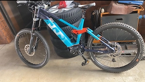 Downhillbike E-Bike Husqvarna EXC9 Rockshox Boxxer Bild 2