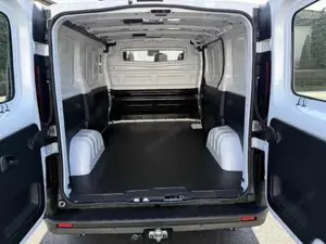 Renault Trafic Bild 12