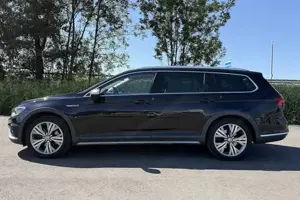 VW Passat Alltrack 2.0 TDI 4MOTION DSG | 190 PS | Leder | ACC | AHK | sehr gepflegt Bild 15