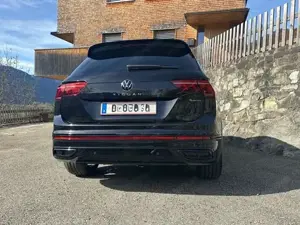 VW Tiguan R-Line 4-motion DSG Black Style Bild 3