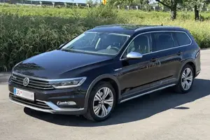 VW Passat Alltrack 2.0 TDI 4MOTION DSG | 190 PS | Leder | ACC | AHK | sehr gepflegt Bild 4