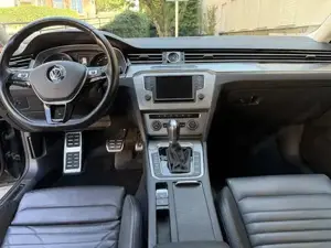 VW Passat Alltrack 2.0 TDI 4MOTION DSG | 190 PS | Leder | ACC | AHK | sehr gepflegt Bild 5