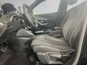 Peugeot 2008 Bild 6