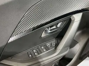 Peugeot 2008 Bild 11